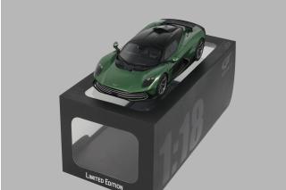 ASTON MARTIN VALHALLA GREEN 2025 GT Spirit 1:18 Resinemodell (Türen, Motorhaube... nicht zu öffnen!)